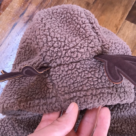 Cutest moose suit! - Picture 4 of 5